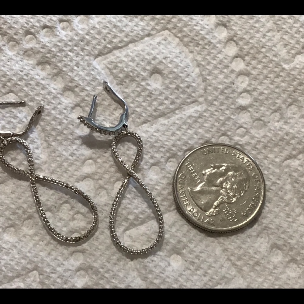 Earrings - Picture 3 of 4